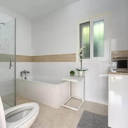 Private Pool And Sea View Villa Marbella